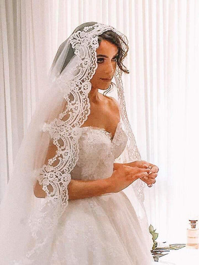 5 Reasons to Choose a Mantilla Lace Veil for Your Wedding