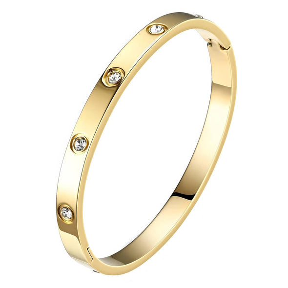 Waterproof and hypoallergenic gold-plated bracelet styled for everyday wear."