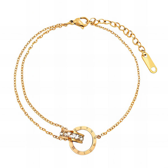 Close-up of a gold-plated anklet with a sleek and elegant design, featuring a durable waterproof finish.