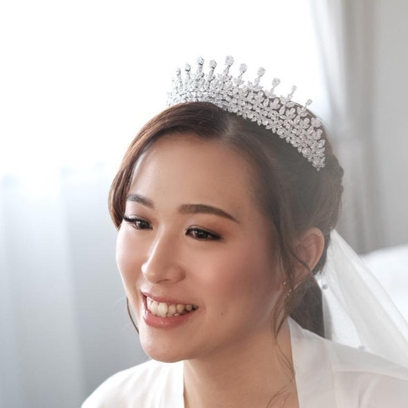 LIZZ Sparkling Rhinestone Wedding Crown – Handcrafted Silver Bridal Tiara